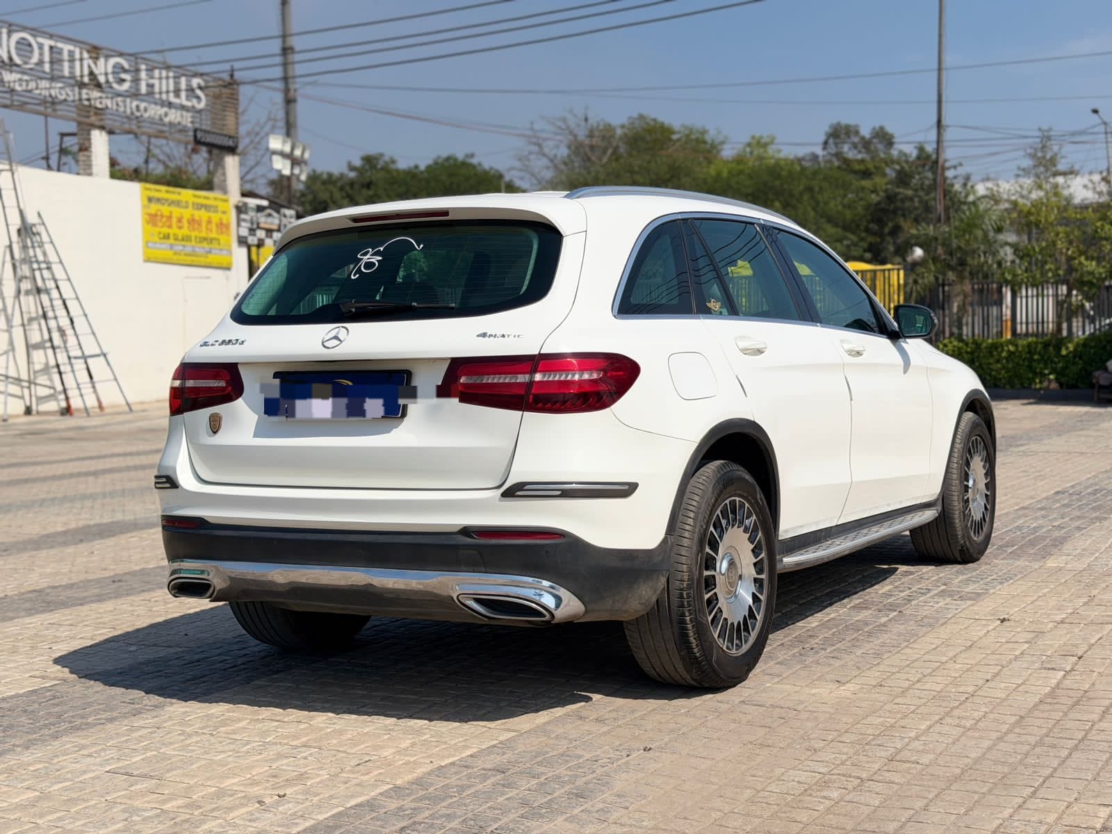 
								Mercedes-Benz GLC 220d full									