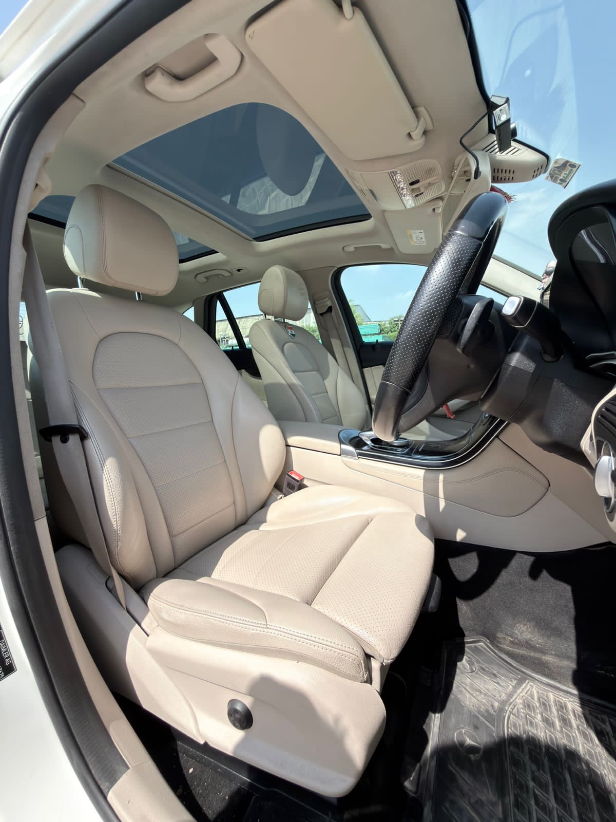 
								Mercedes-Benz GLC 220d full									