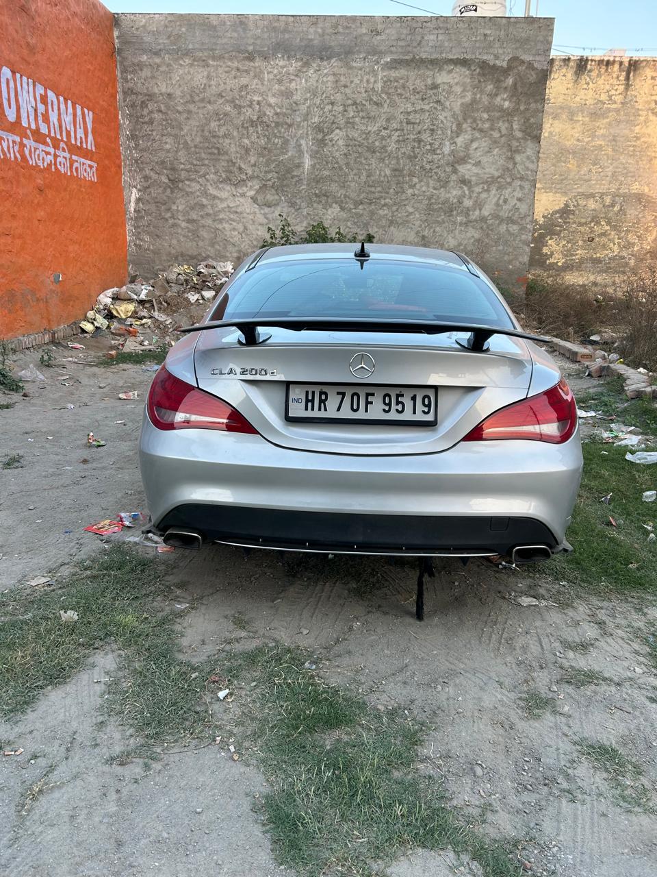 
								Mercedes-Benz CLA 200d full									